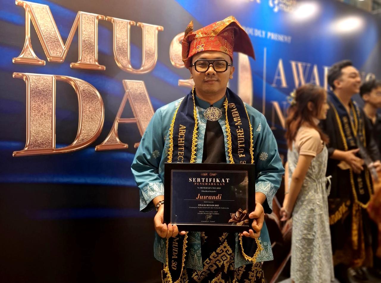 Juwandi, Dosen IAIN Datuk Laksemana Bengkalis dan Ketua Desa Wisata Bukit Batu, Raih Penghargaan Muda30 Award 2025
