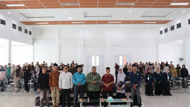 Seminar Internasional HMJ Syariah dan Ekonomi Islam Bahas Sinergi Hukum, Ekonomi, dan Inovasi Pendidikan Islam (1)