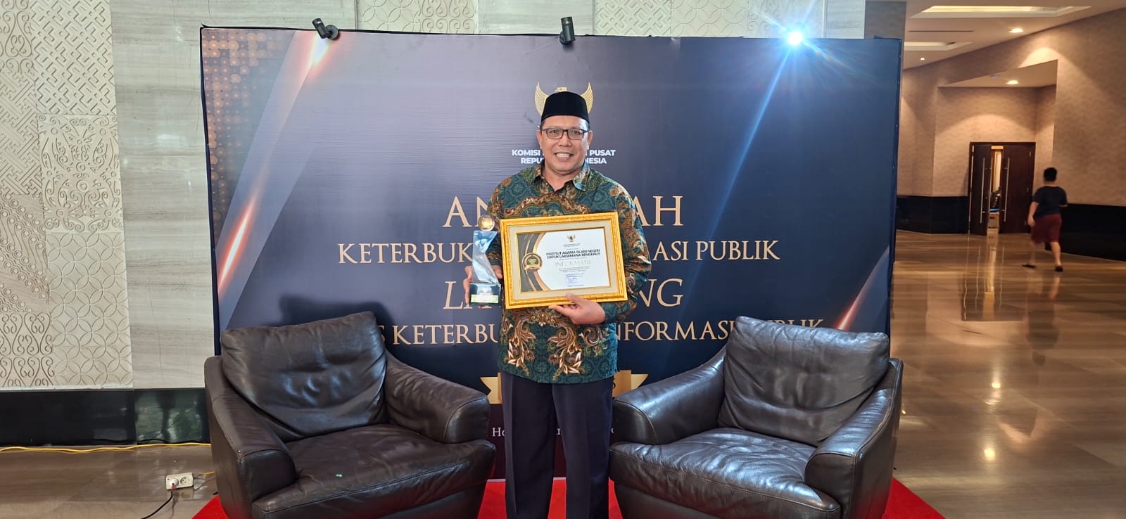 a9229763-18c0-462f-a18d-488eb9731812